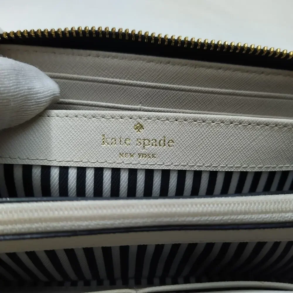 Kate Spade New York Black White Leather Zip Around Credit Wallet